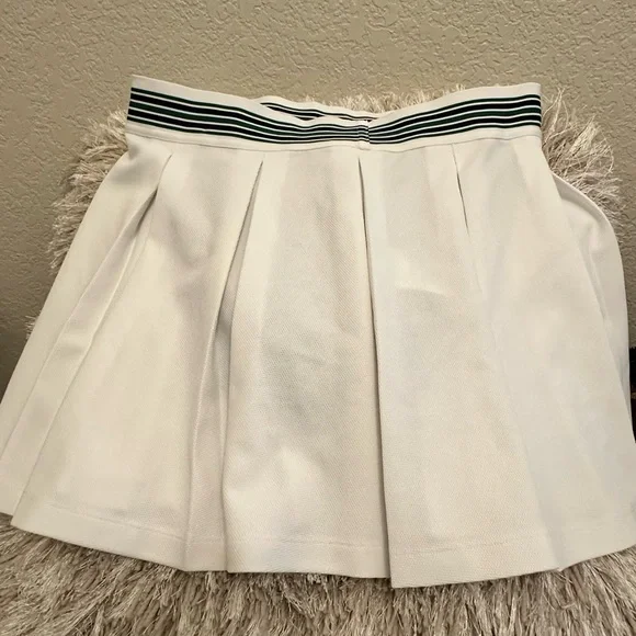NWT Lacoste Green and White Striped Tennis Skirt Size 8 - Picture 3 of 4
